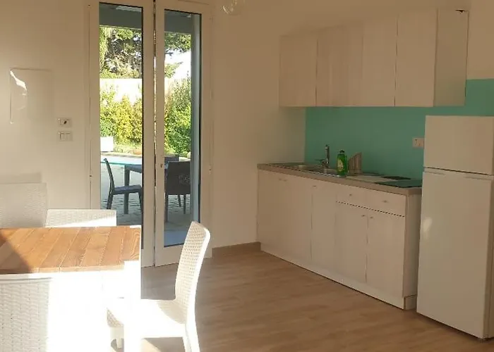 Molto Benissimo * أوترانتو